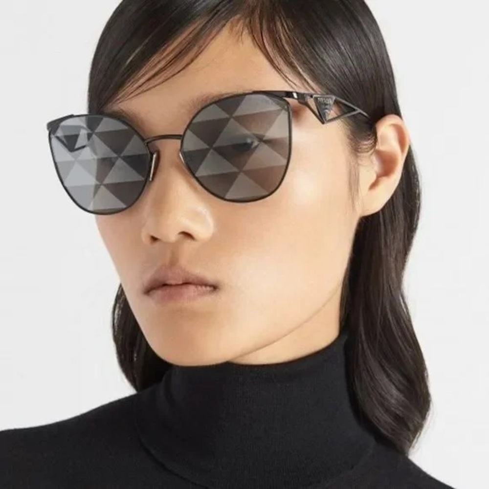NWT🔥 Prada ✨ PR 50ZS 1AB03T Black Metal Fashion Sunglasses Grey Mirror Lens ✨ - Picture 3 of 9